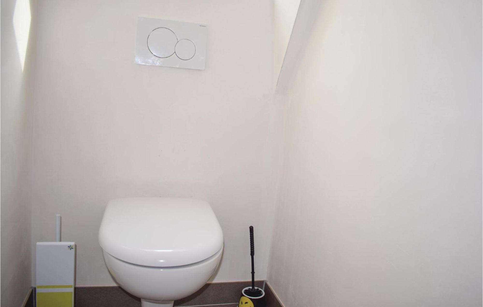 Gorgeous Home In Saint Alban With Kitchen エクステリア 写真