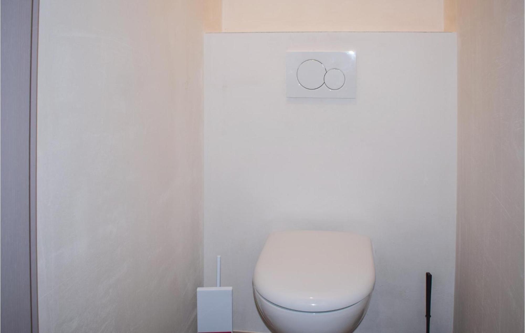 Gorgeous Home In Saint Alban With Kitchen エクステリア 写真