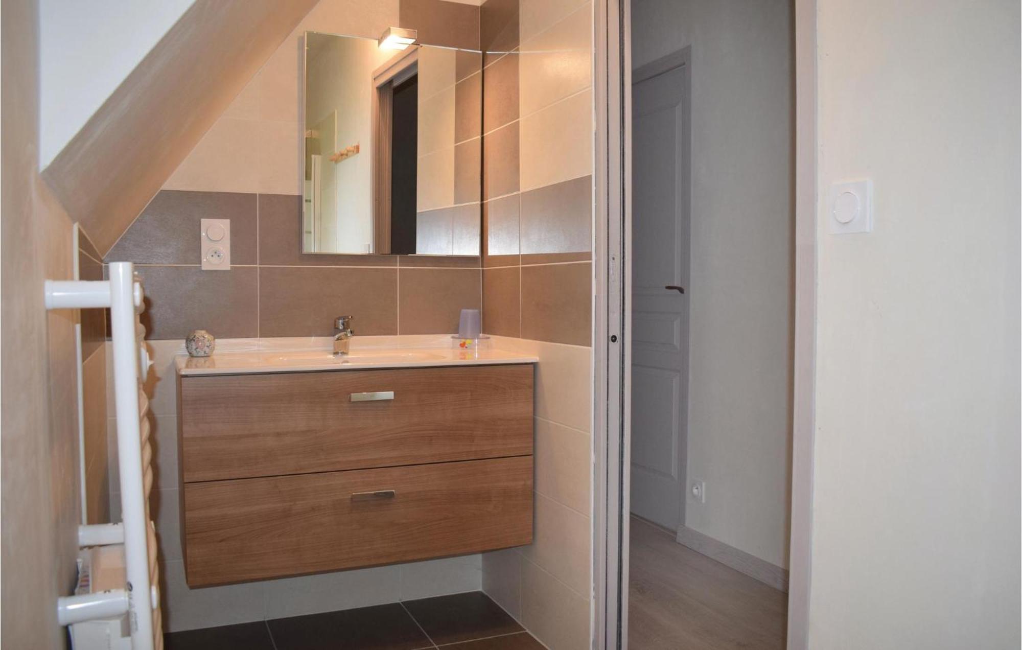 Gorgeous Home In Saint Alban With Kitchen エクステリア 写真