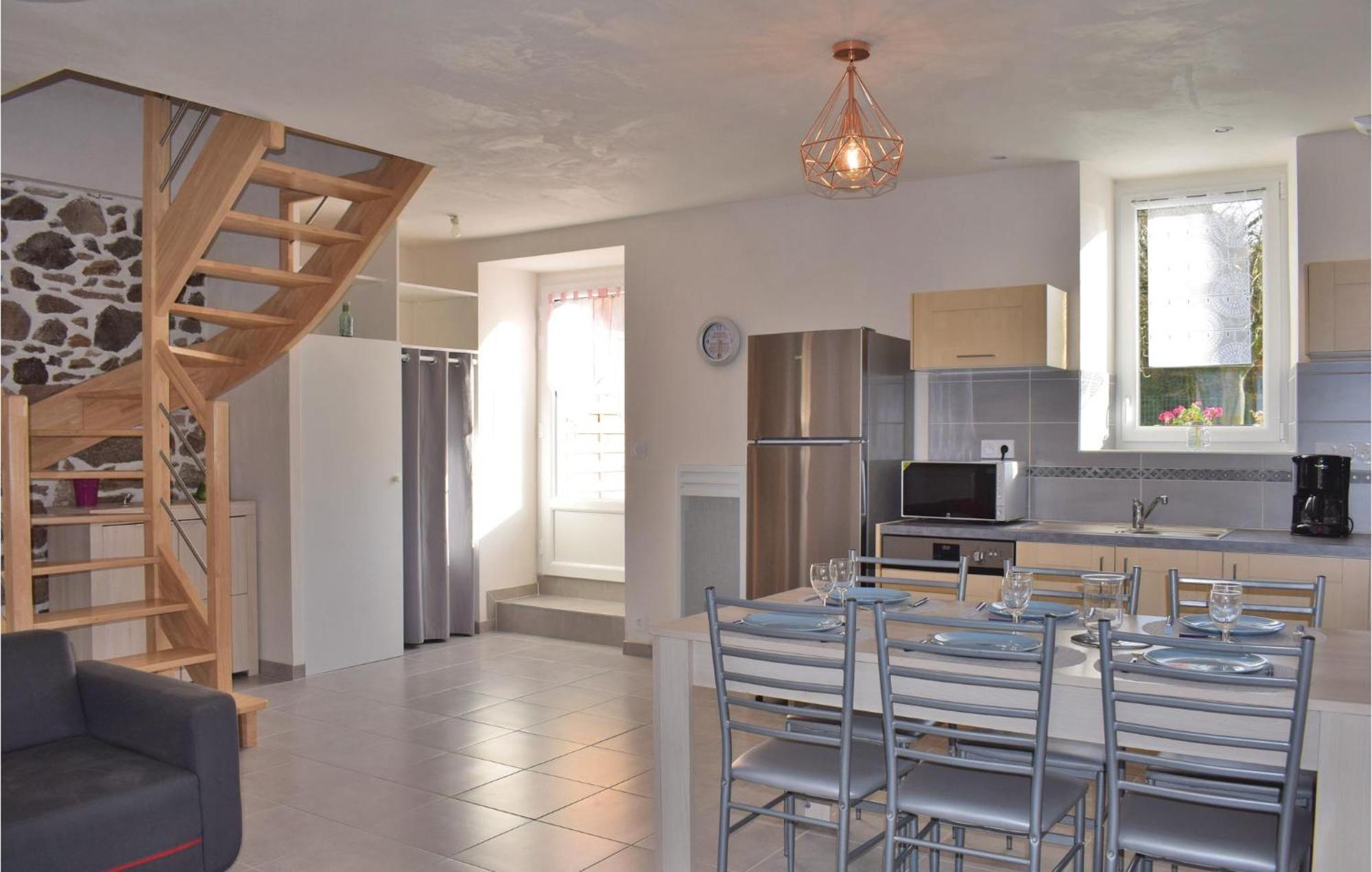 Gorgeous Home In Saint Alban With Kitchen エクステリア 写真